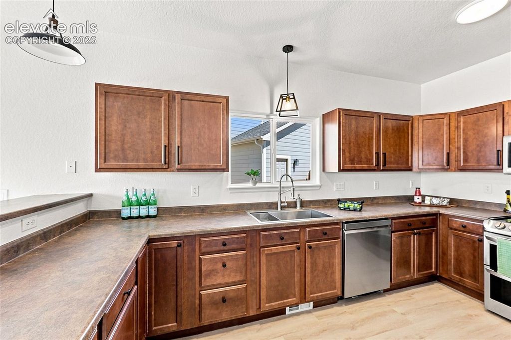 9408 Portmarnock Court, Peyton, CO 80831 — photo 2