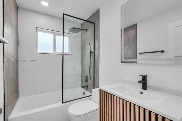 3301 N 66th Ave, Hollywood, FL 33024