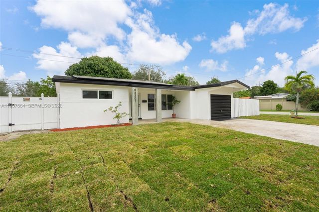 3301 N 66th Ave, Hollywood, FL 33024