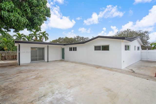 3301 N 66th Ave, Hollywood, FL 33024