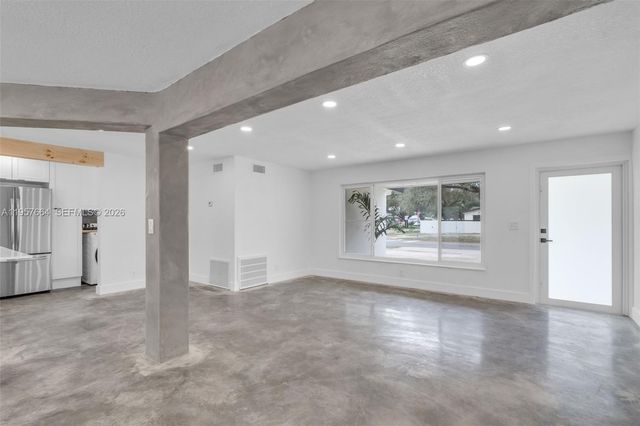 3301 N 66th Ave, Hollywood, FL 33024