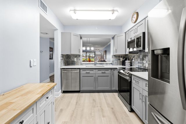 14476 Amberly Lane 101, Delray Beach, FL 33446