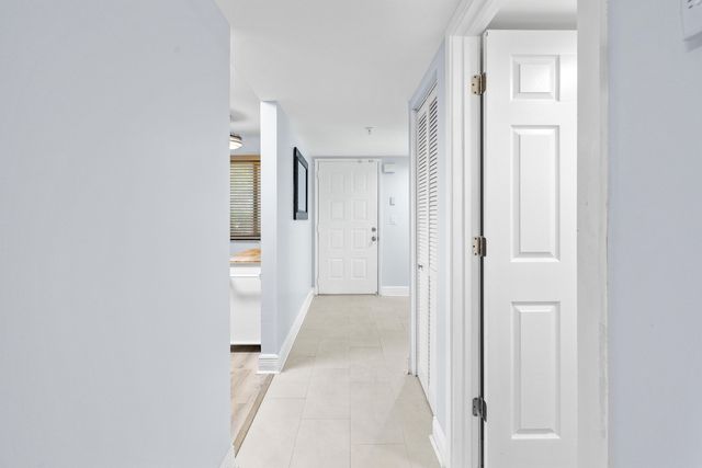 14476 Amberly Lane 101, Delray Beach, FL 33446