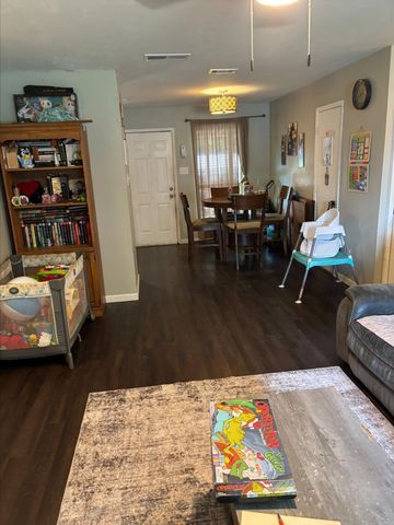 123 Brisbane Court, Glenn Heights, TX 75154