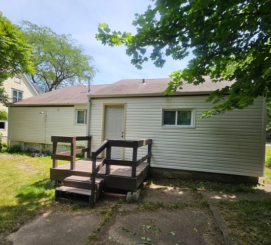 218 OAKWOOD Avenue, Rockford, IL 61101