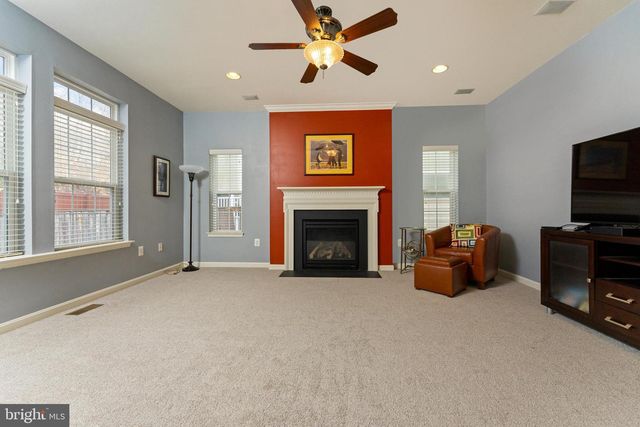 4072 PRESIDENTIAL HILL LOOP, Dumfries, VA 22025