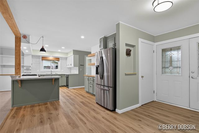 2217 Highlander Drive, Kentwood, MI 49508