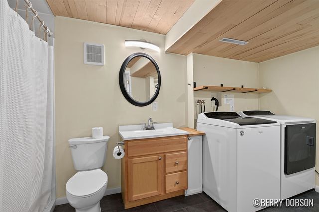 2217 Highlander Drive, Kentwood, MI 49508