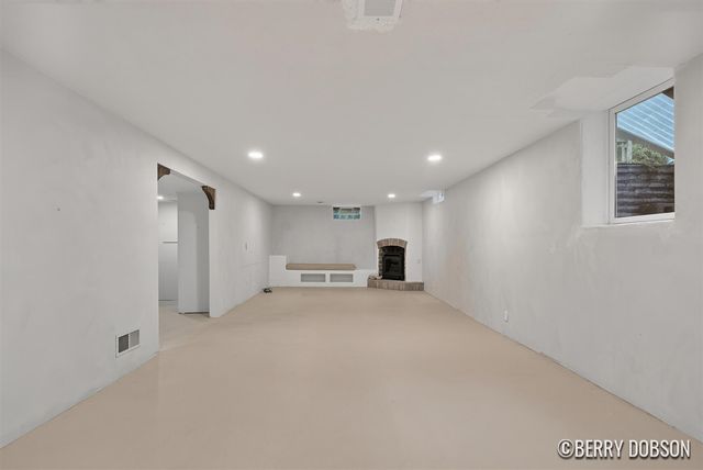 2217 Highlander Drive, Kentwood, MI 49508