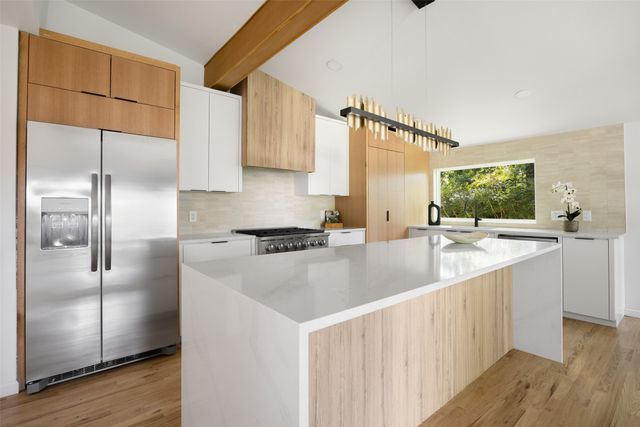 9740 Edgepine Drive, Dallas, TX 75238