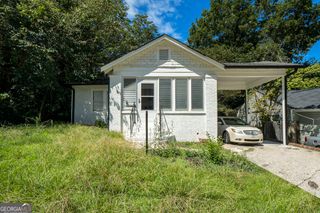 556 Holly Street NW, Atlanta, GA 30318