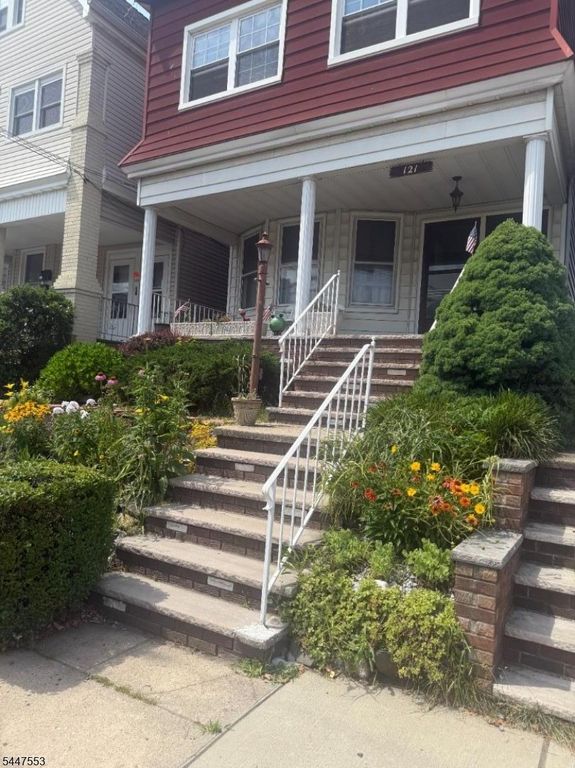 121 W 6Th St, Bayonne City, NJ 07002