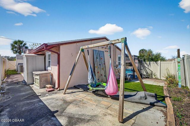 483 N Halifax Drive, Ormond Beach, FL 32176