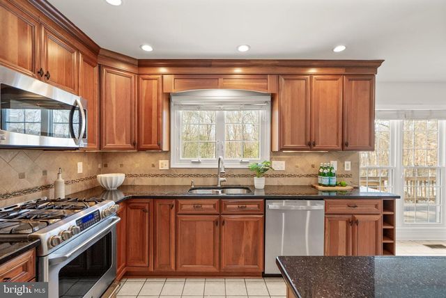 8144 TALL TIMBER DR, Gainesville, VA 20155