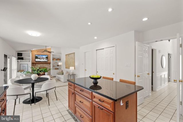 8144 TALL TIMBER DR, Gainesville, VA 20155