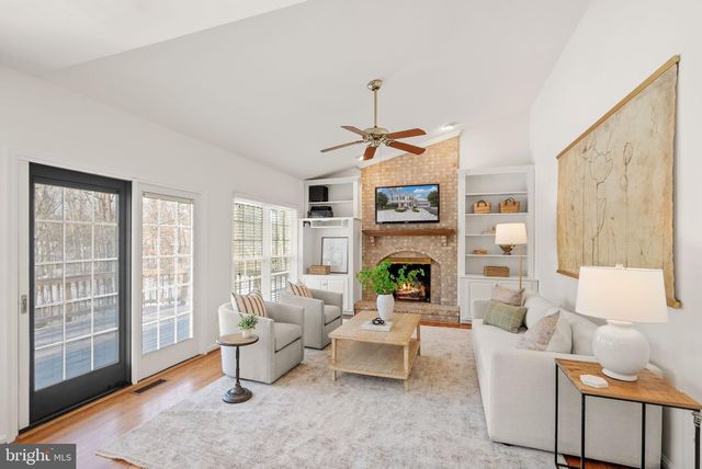 8144 TALL TIMBER DR, Gainesville, VA 20155