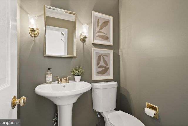 8144 TALL TIMBER DR, Gainesville, VA 20155