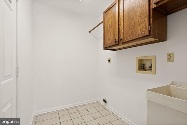 8144 TALL TIMBER DR, Gainesville, VA 20155