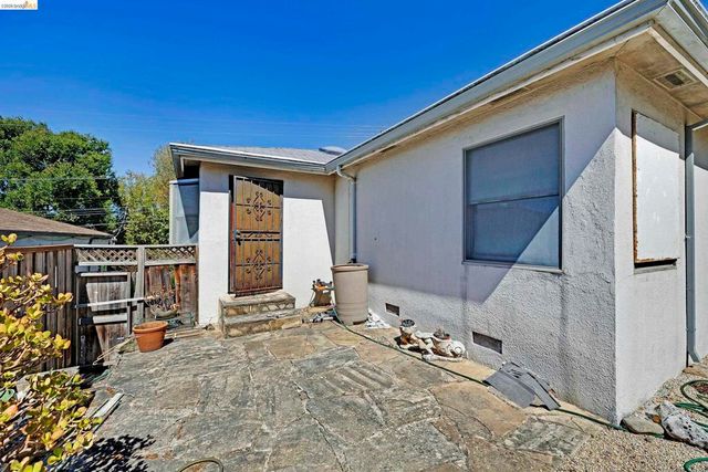5674 Poinsett Ave, El Cerrito, CA 94530