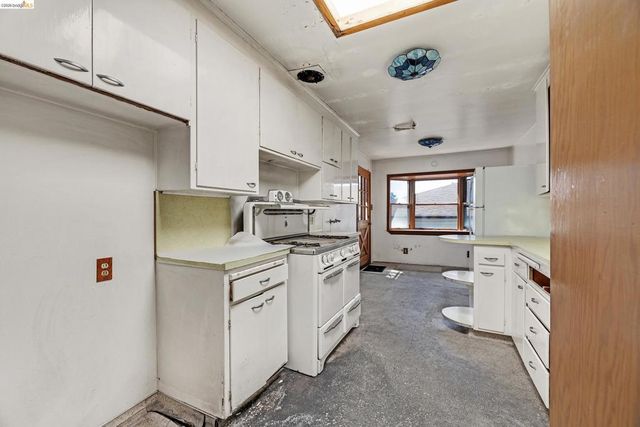 5674 Poinsett Ave, El Cerrito, CA 94530