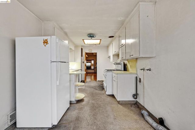 5674 Poinsett Ave, El Cerrito, CA 94530