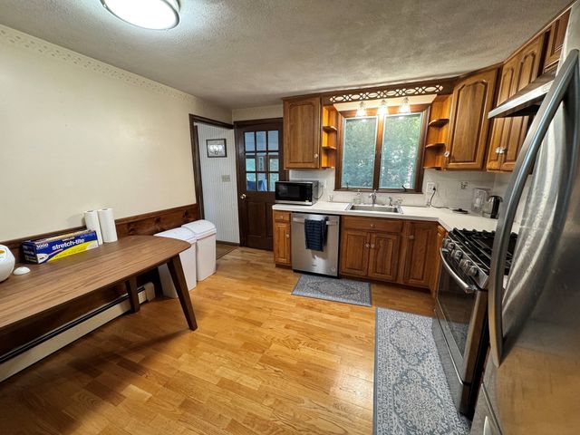 41 Guggins Ln, Boxborough, MA 01719