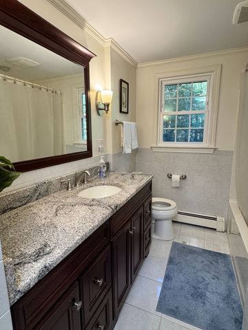 41 Guggins Ln, Boxborough, MA 01719