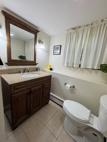 41 Guggins Ln, Boxborough, MA 01719