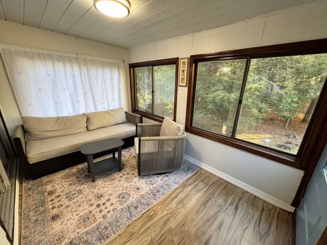 41 Guggins Ln, Boxborough, MA 01719