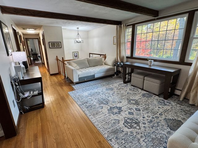 41 Guggins Ln, Boxborough, MA 01719