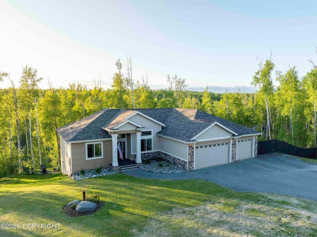 5065 W Pinnacle Ridge Circle, Wasilla, AK 99623