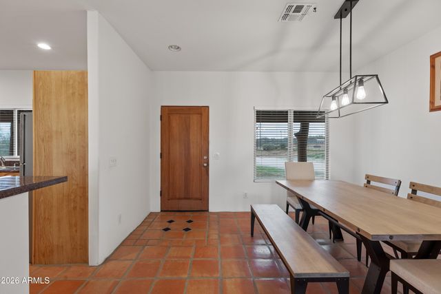 16030 E Dixileta Drive, Scottsdale, AZ 85262