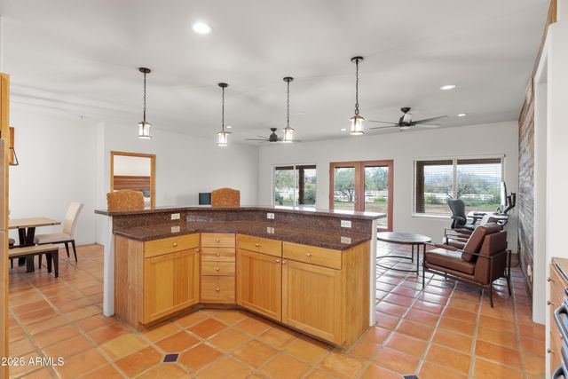 16030 E Dixileta Drive, Scottsdale, AZ 85262