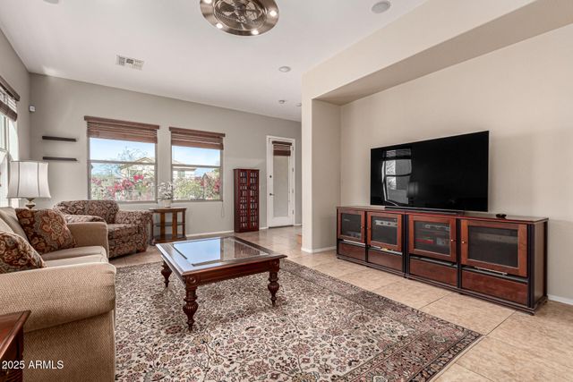 3914 E CONSTANCE Way, Phoenix, AZ 85042