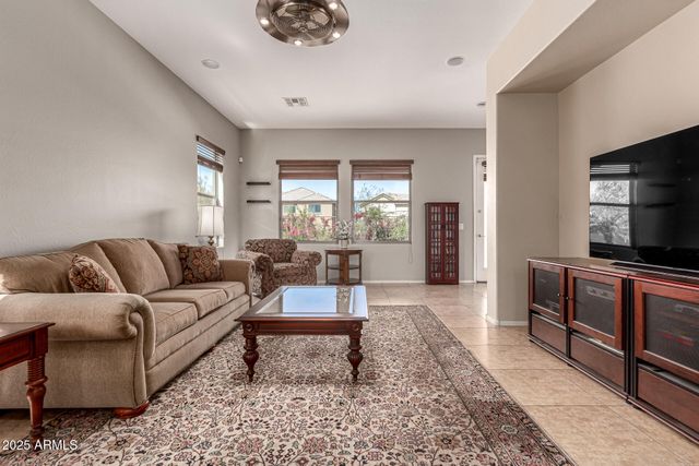 3914 E CONSTANCE Way, Phoenix, AZ 85042