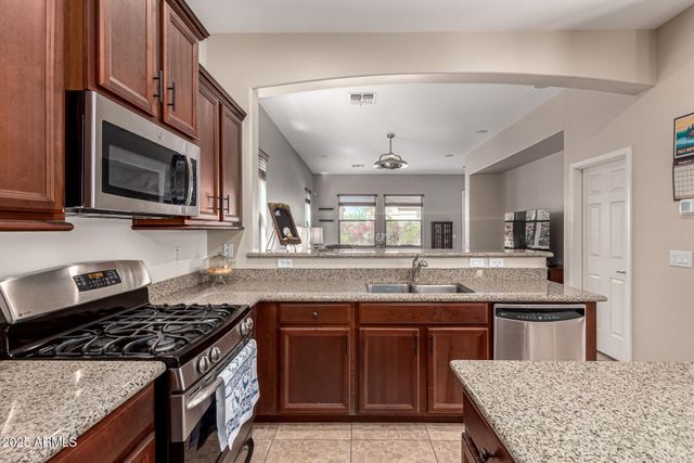 3914 E CONSTANCE Way, Phoenix, AZ 85042