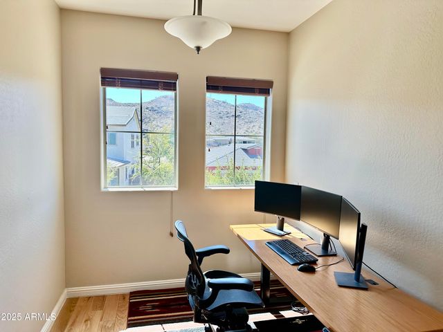 3914 E CONSTANCE Way, Phoenix, AZ 85042