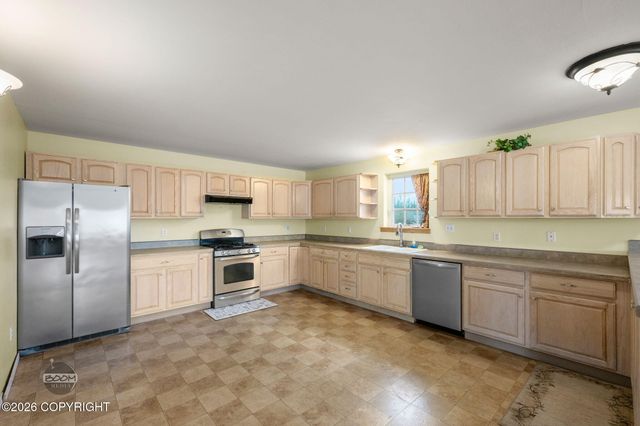 8681 W Gus's Court, Wasilla, AK 99623