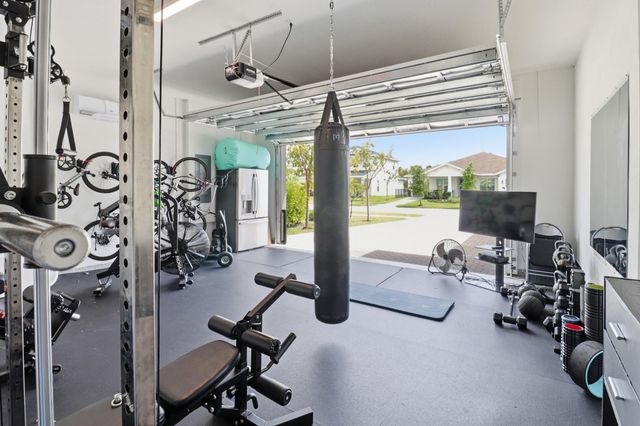655 Hookline Circle, Loxahatchee, FL 33470