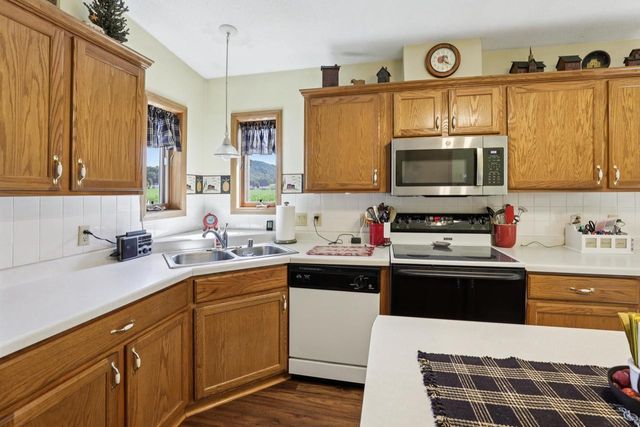 28632 County Hwy BA, Richland Center, WI 53581