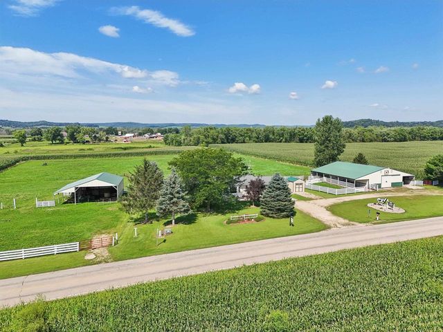 28632 County Hwy BA, Richland Center, WI 53581