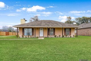 2382 Ory Dr, Brusly, LA 70719