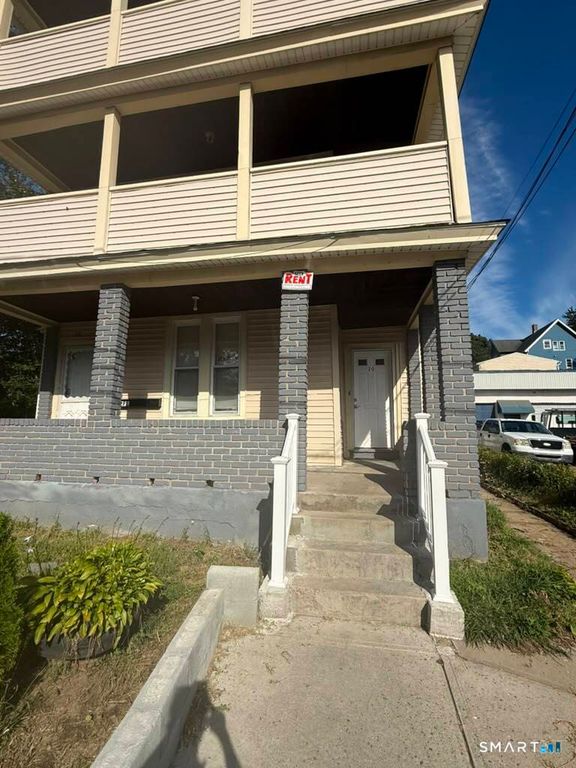 20 Violet Street, Waterbury, CT 06704