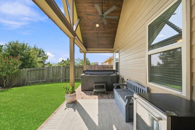 11307 Dawn Beach Lane, Conroe, TX 77304