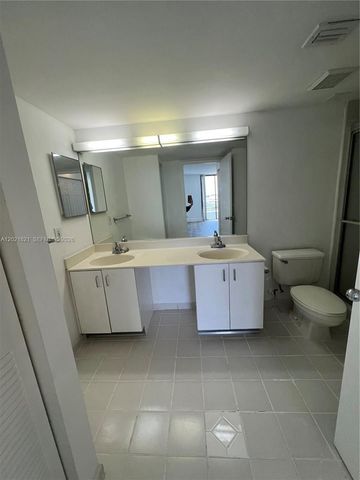 3300 NE 192nd St 616, Aventura, FL 33180