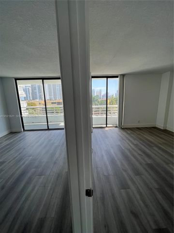 3300 NE 192nd St 616, Aventura, FL 33180