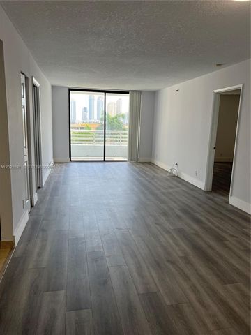 3300 NE 192nd St 616, Aventura, FL 33180