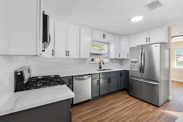 3309 Park Wick Lane, Deer Park, TX 77536