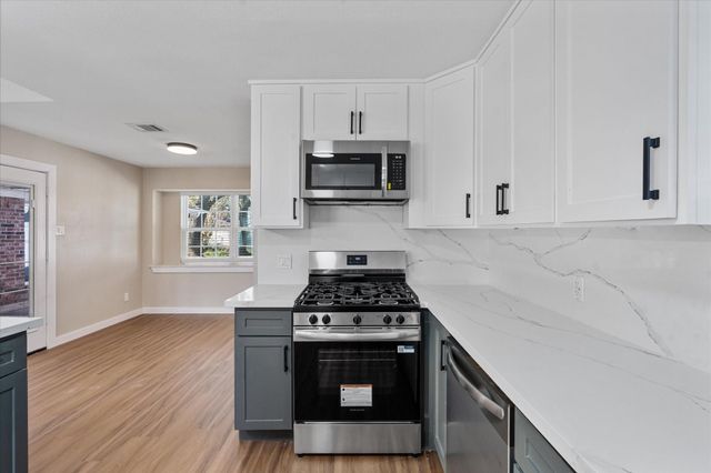 3309 Park Wick Lane, Deer Park, TX 77536