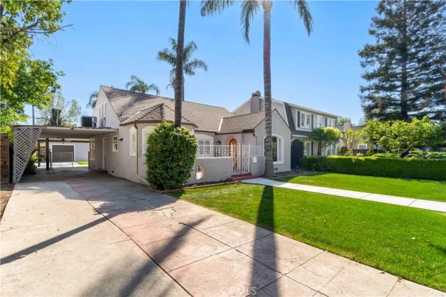 2709 Sunset Avenue, Bakersfield, CA 93304